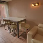 2 Pieces A Sete, Climatisation - Fr-1-472a-133 Appartement
